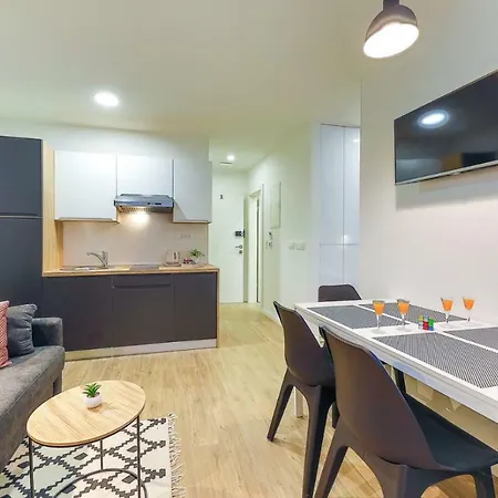 Onesta Apartment